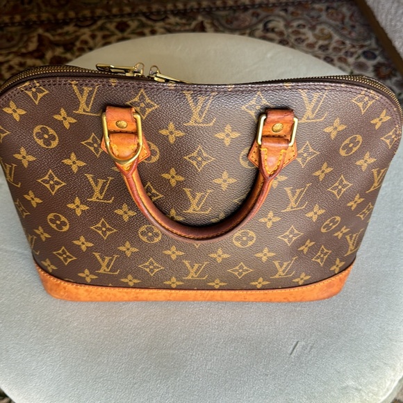Louis Vuitton Alma bag - Picture 5 of 14